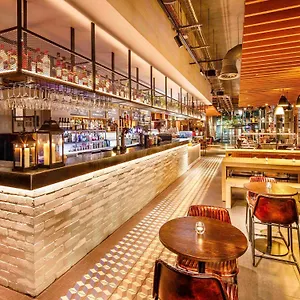 Ibis Canning Town *** Λονδίνο